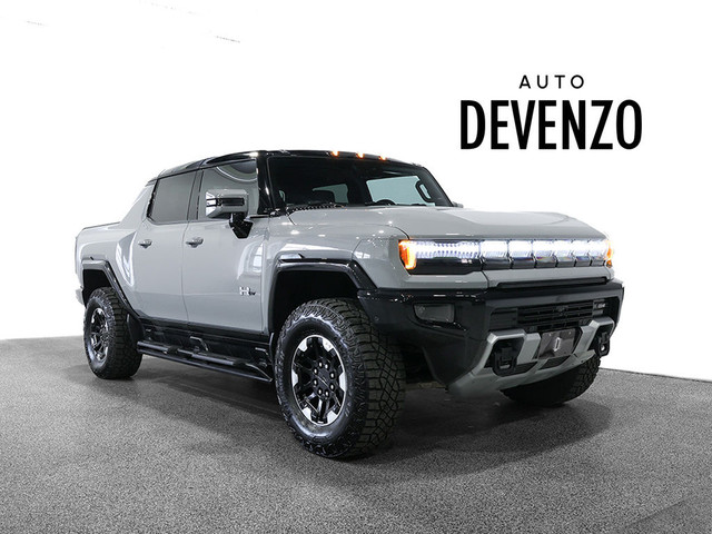 2024 GMC HUMMER EV Pickup e4WD Crew Cab 2X Infinity Roof - Remov in Cars & Trucks in Laval / North Shore - Image 2