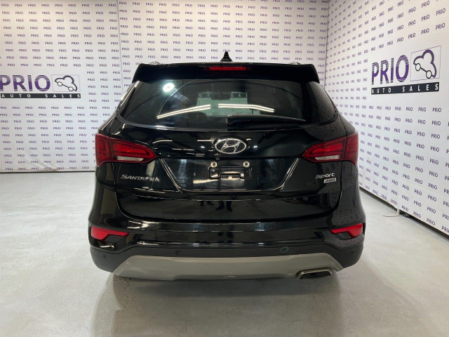 2018 Hyundai Santa Fe Sport in Cars & Trucks in Ottawa - Image 4