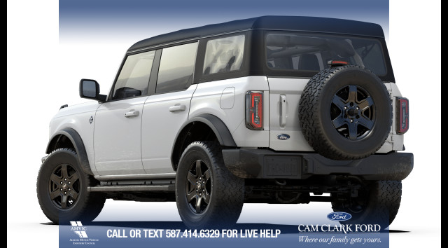 2025 Ford Bronco Outer Banks in Cars & Trucks in Calgary - Image 2