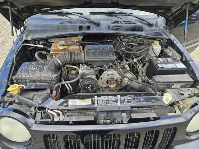 2002 Jeep Liberty in Cars & Trucks in Edmonton - Image 10