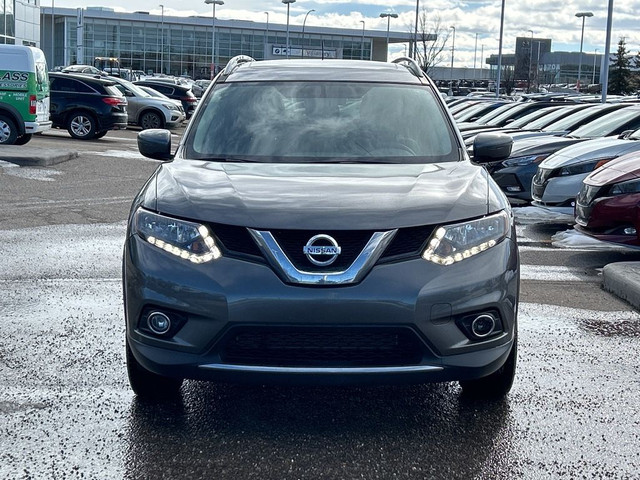  2016 Nissan Rogue AWD 4dr SV - Sunroof in Cars & Trucks in Calgary - Image 2