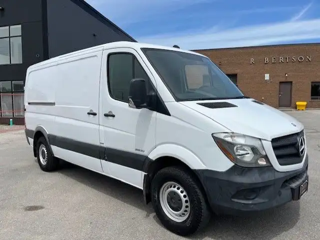 2015 Mercedes-Benz Sprinter cargo vans 2500 144 LOW ROOF-RARE 3  in Cars & Trucks in City of Toronto - Image 8