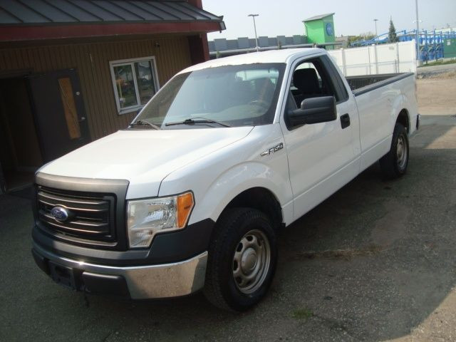 2013 Ford F-150 REG CAB LONG BOX in Cars & Trucks in Edmonton