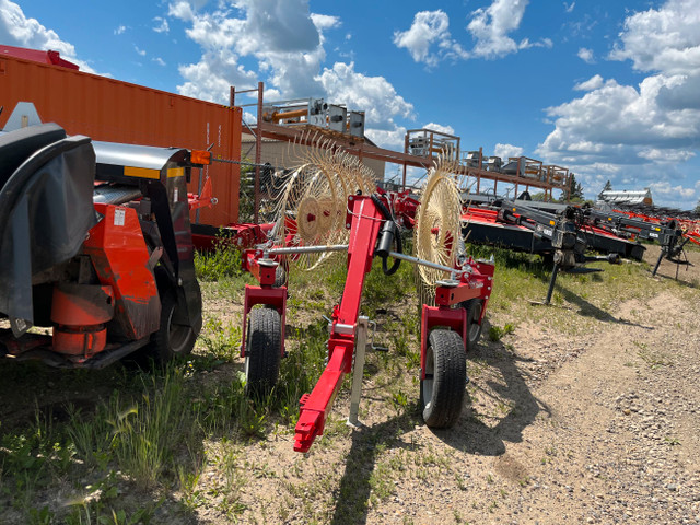 New 2022 Farm King Hay Rakes  in Farming Equipment in Prince Albert - Image 3