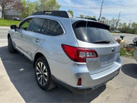 2017 SUBARU OUTBACK LIMITED FULLY LOADED! NAVIGATION SYSTEM / BACK UP CAMERA / HEATED SEATS / TWO KE... (image 5)