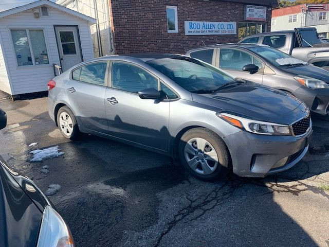 2017 Kia Forte LX in Cars & Trucks in Moncton