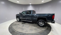 LEATHER SEATS, DURAMAX 6.6L TURBO-DIESEL V8 ENGINE, 4x4, HEATED FRONT SEATS, BACK-UP CAMERA Meet the... (image 5)