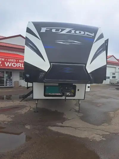Fuzion 371 is here. Fuzion is synonymous with quality. With an 11' garage and 1 1/2 washrooms. This...