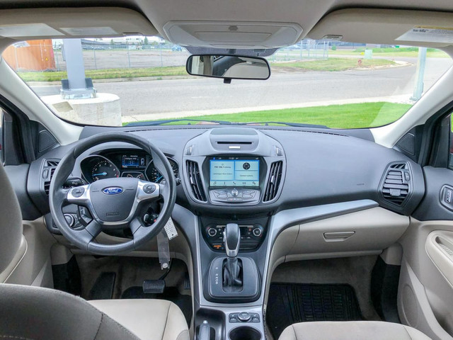 2016 Ford Escape SE | 1.6L ECOBOOST I4 | 4WD | POWER DRIVER SEAT in Cars & Trucks in Lethbridge - Image 2