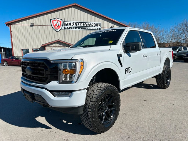  2021 Ford F-150 XLT 4WD SuperCrew 5.5' Box in Cars & Trucks in Belleville