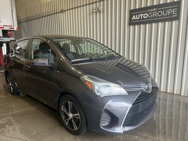 2017 Toyota Yaris LE Auto AC in Cars & Trucks in Gatineau