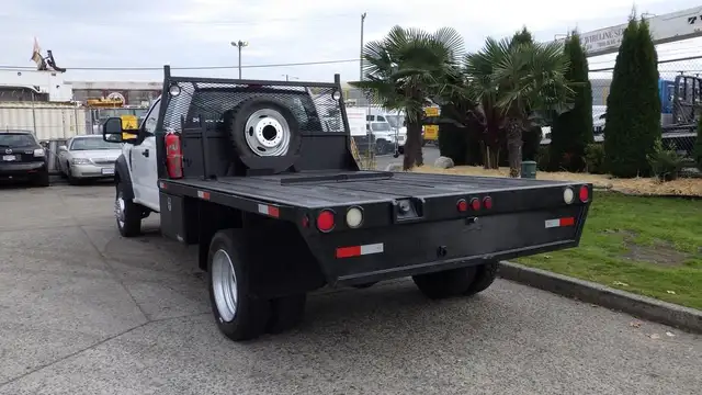 2019 ford F-550 11 Foot Flat Deck 4WD in Heavy Trucks in Richmond - Image 8