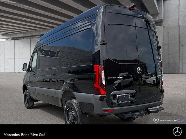 2025 Mercedes-Benz Sprinter 2500 144 Wheelbase High Roof AWD in Cars & Trucks in Longueuil / South Shore - Image 3