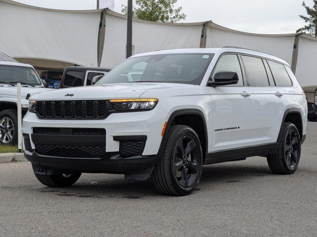 2025 Jeep Grand Cherokee L Altitude - TrailerTow Package in Cars & Trucks in Calgary - Image 3