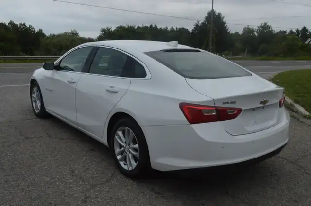 2018 Chevrolet Malibu 4dr Sdn Hybrid w/1HY in Cars & Trucks in Markham / York Region - Image 4