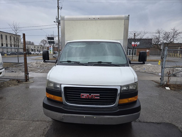 2014 GMC Savana G4500 - 16Ft Box - 6.6L V8 Duramax DIESEL in Cars & Trucks in City of Toronto - Image 2