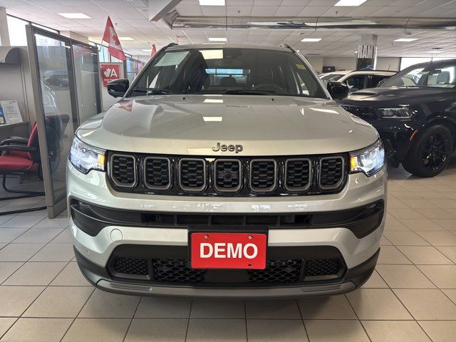 2025 Jeep Compass ALTITUDE**4X4**LEATHER SEATS**10.1 in Cars & Trucks in Mississauga / Peel Region - Image 2