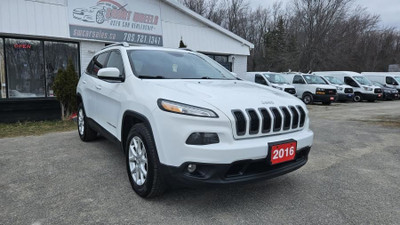  2016 Jeep Cherokee 4dr North No Accidents, Clean Carfax