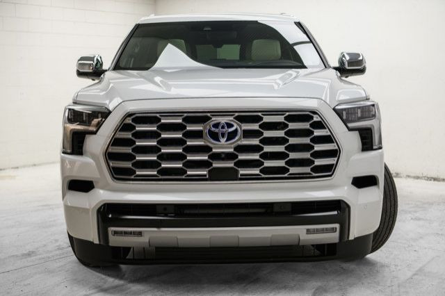 2023 Toyota Sequoia Limited | Capstone | Head Up Display | 22 in Cars & Trucks in Winnipeg - Image 2