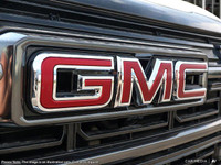 This GMC Terrain has a trusty Turbocharged Gas I4 1.5L/-TBD- engine powering this Automatic transmis... (image 8)