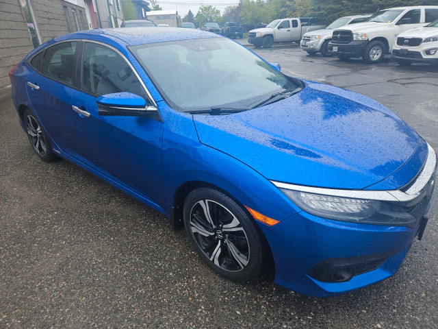2017 Honda Civic Sedan Touring in Cars & Trucks in Sudbury - Image 2