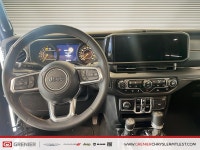 2024 JEEP WRANGLER 4-PORTES SAHARA* 4X4* TOIT RIGIDE 3 SECTIONS* ROUES DE 18 POUCES* MARCHEPIEDS* DE... (image 8)