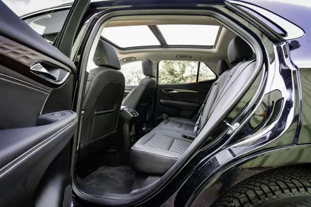 2022 Buick Envision Avenir • SUNROOF • BOSE AUDIO • HUD • LEATHE in Cars & Trucks in Kingston - Image 31
