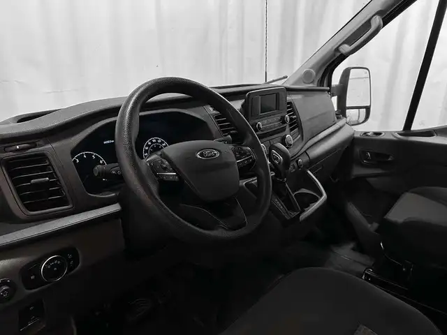 2023 Ford Transit Cargo Van T250 148 MEDIUM ROOF - HAUTEUR DE 6  in Cars & Trucks in Québec City - Image 9