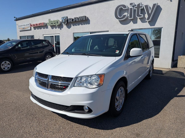 2019 Dodge Grand Caravan Crew Plus 2WD for sale in Cars & Trucks in Medicine Hat - Image 3