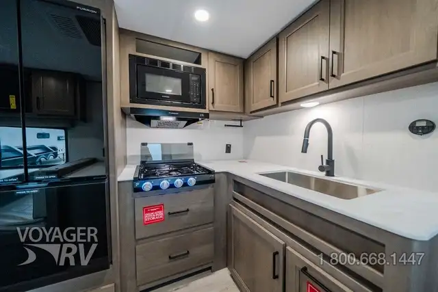 2025 Grand Design Transcend Xplor 24BHX in Travel Trailers & Campers in Kelowna - Image 8