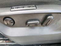 Highline , Top of The Line, No Accident, Excellent Condition, Navigation, Leather Heated Seat, Power... (image 7)