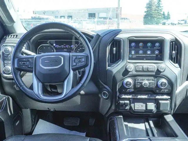 2023 GMC Sierra 2500HD Denali- Sunroof - Heated & Vented Seats dans Autos et camions dans Barrie - Image 14