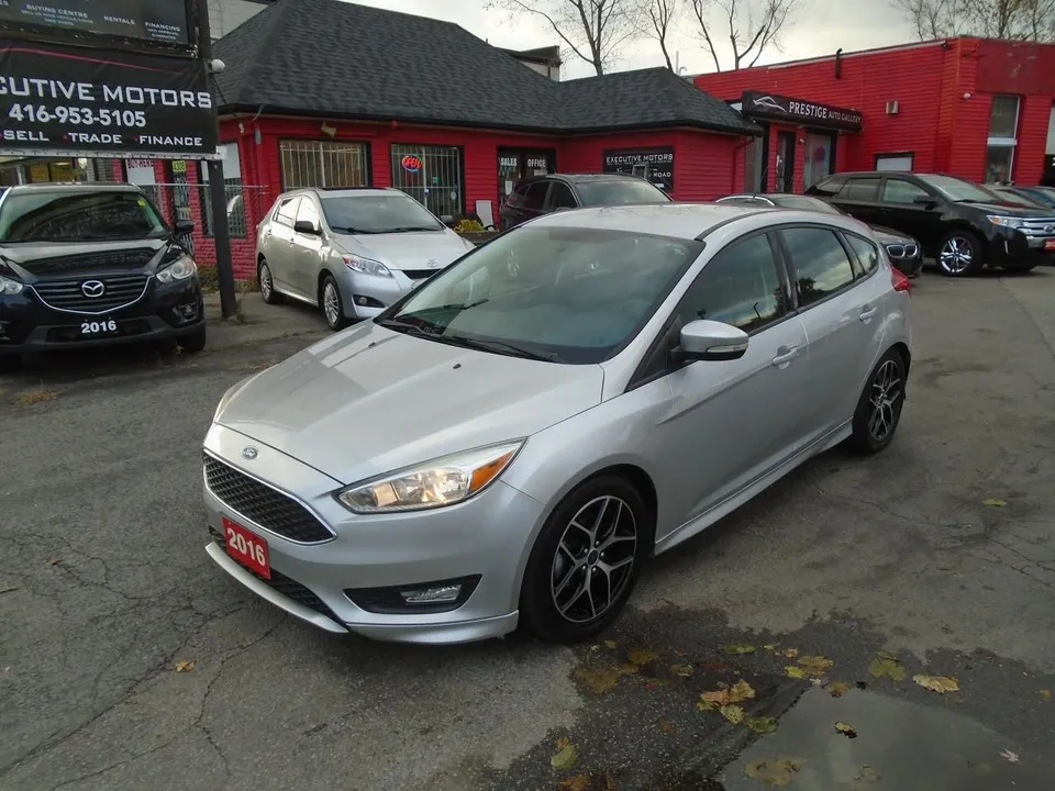 2016 Ford Focus SE/ LOW KM / NO ACCIDENT /MINT CONDITION /REAR