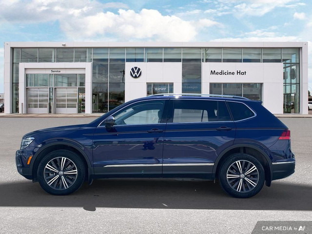 2021 Volkswagen Tiguan Highline 2021 Volkswagen Tiguan Highline  in Cars & Trucks in Medicine Hat - Image 4