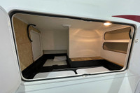 The 2009 Coachmen Freelander 2100CB is a versatile and compact Class C motorhome, designed for trave... (image 7)