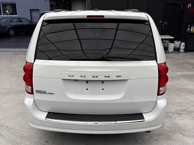 2017 Dodge Grand Caravan CVP/SXT NAVIGATION | STOW N GO | KEY... in Cars & Trucks in London - Image 4
