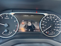 The Nissan Pathfinder S 4WD in elegant style combines the robust capabilities of a 4x4 drivetrain wi... (image 7)