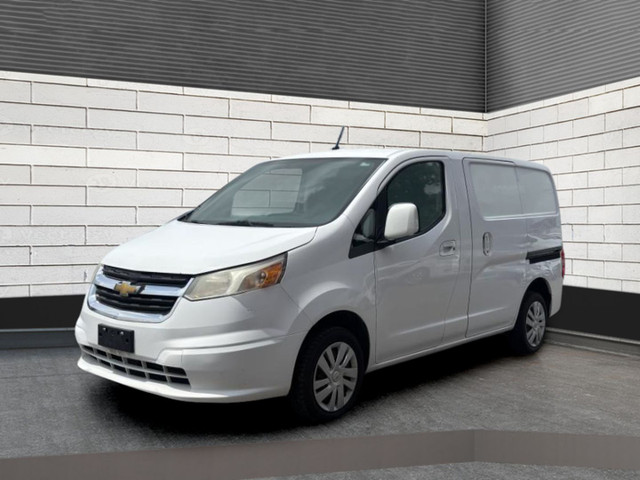 Chevrolet City Express Cargo Van LS traction avant 115 po 2015 à in Cars & Trucks in Laval / North Shore