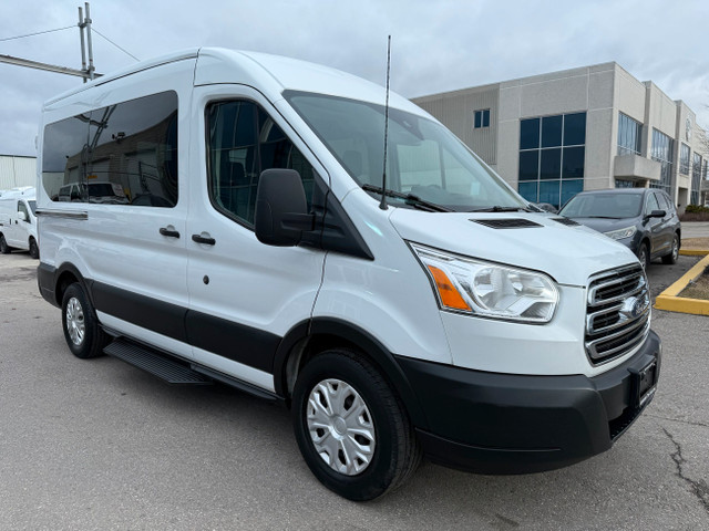 2019 Ford Transit Passenger Van FORD Transit T-150 XLT - 8 Passe in Cars & Trucks in Oakville / Halton Region - Image 2