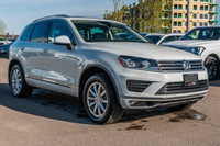 WAS: $25998 NOW: $24998 plus taxes and licensing feesFilled with premium features and impressive uti... (image 9)