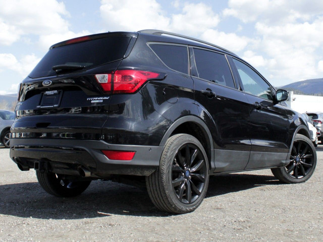 2019 Ford Escape in Cars & Trucks in Penticton - Image 4