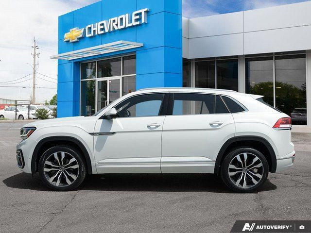 2023 Volkswagen Atlas Cross Sport Execline | Sunroof in Cars & Trucks in Windsor Region - Image 3