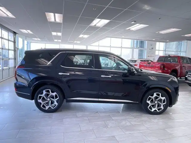 2021 Hyundai Palisade Ultimate Calligraphy | AWD | 7 Passenger in Cars & Trucks in Prince George - Image 14