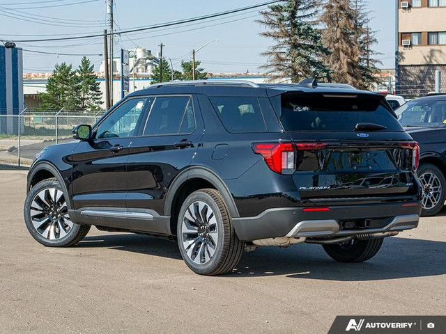 2025 Ford Explorer Platinum in Cars & Trucks in Edmonton - Image 4