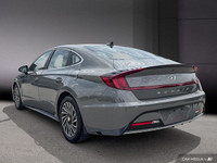 *2022 Hyundai Sonata Hybrid | Leather | Alloy Wheels | Low KM* Stylish and efficient, this 2022 Hyun... (image 2)