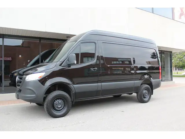 2021 Mercedes-Benz Sprinter Cargo Van \"4X4\" - \"3.0L DIESEL\"  in Cars & Trucks in City of Toronto - Image 6