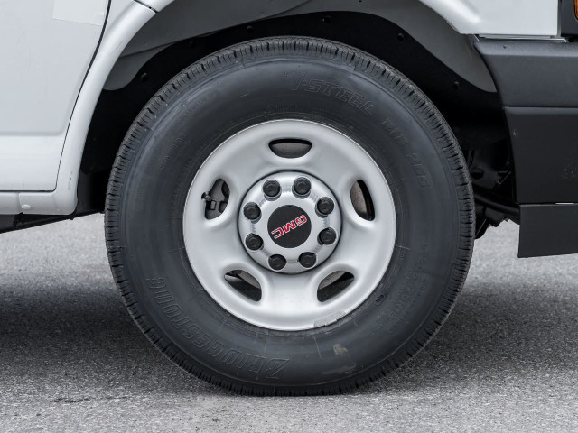 2025 GMC Savana 2500 Work Van in Cars & Trucks in Mississauga / Peel Region - Image 4