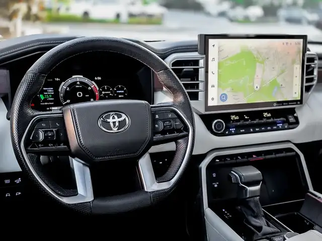 2023 Toyota Tundra 4x4 Crewmax Capstone Hybrid in Cars & Trucks in City of Toronto - Image 16