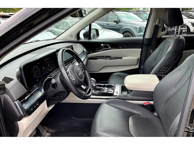 2024 Kia Carnival SX in Cars & Trucks in Barrie - Image 2