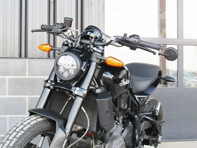 2019 Indian Motorcycle FTR 1200 Thunder Black in Street, Cruisers & Choppers in Cambridge - Image 10